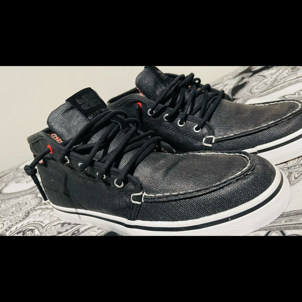 *Like New* iPath Ashbury size 9.5 men’s no original box